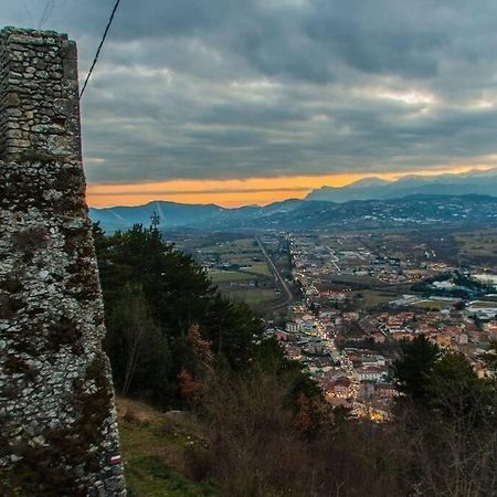 Free Parking La Bianca Neve Cottage Castel Di Sangro Exterior photo